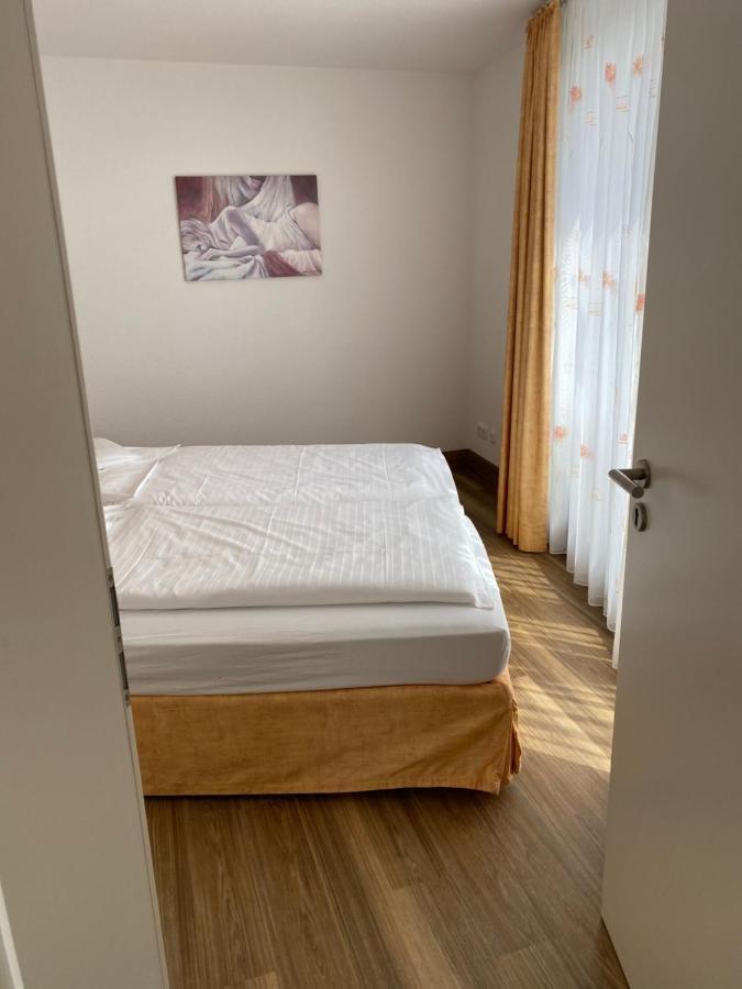 Nordseehotel Benser Hof Am Hafen ベンサージール エクステリア 写真