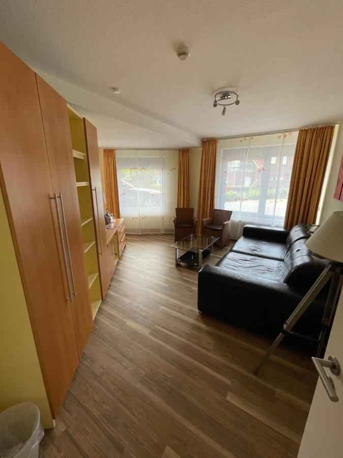 Nordseehotel Benser Hof Am Hafen ベンサージール エクステリア 写真