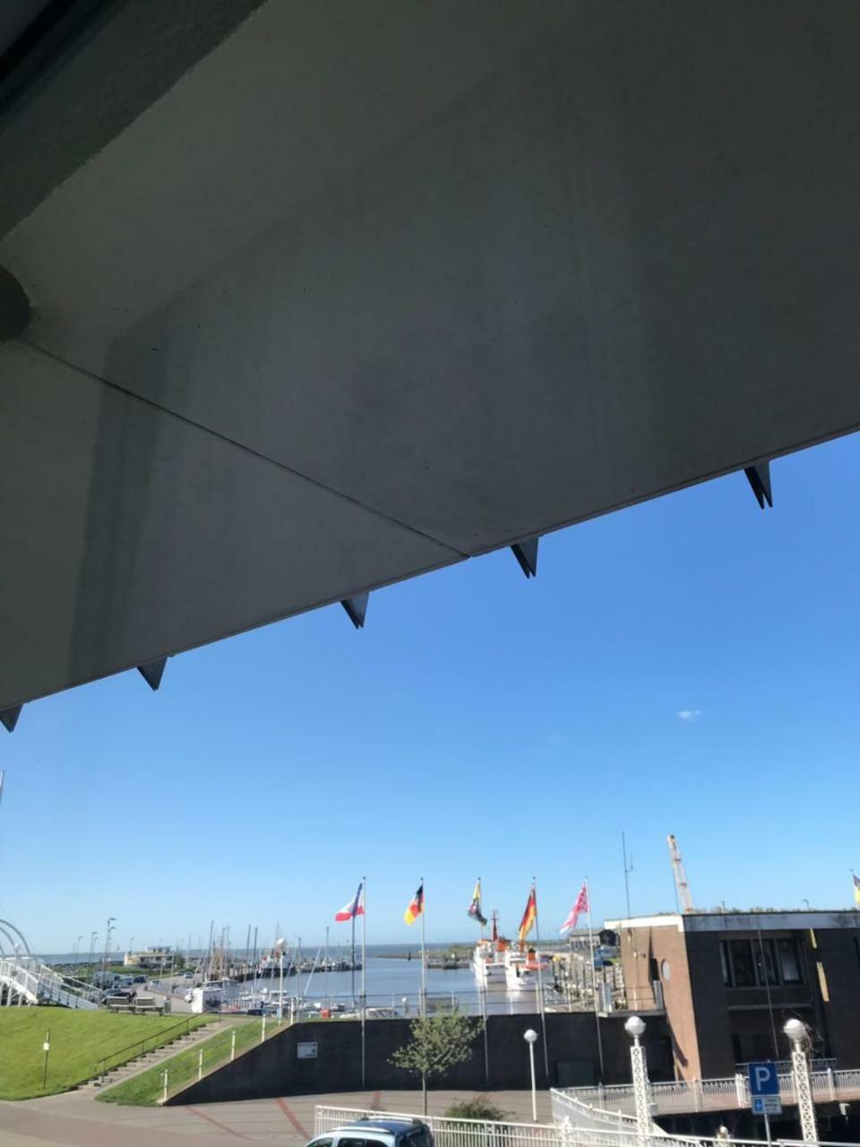 Nordseehotel Benser Hof Am Hafen ベンサージール エクステリア 写真