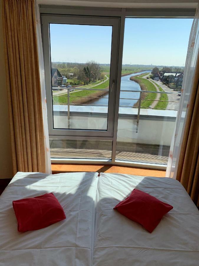 Nordseehotel Benser Hof Am Hafen ベンサージール エクステリア 写真